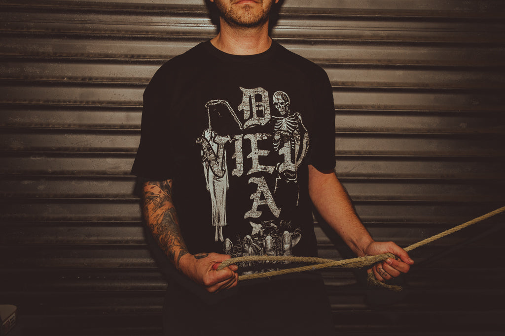 Hang In There Tee - deadview